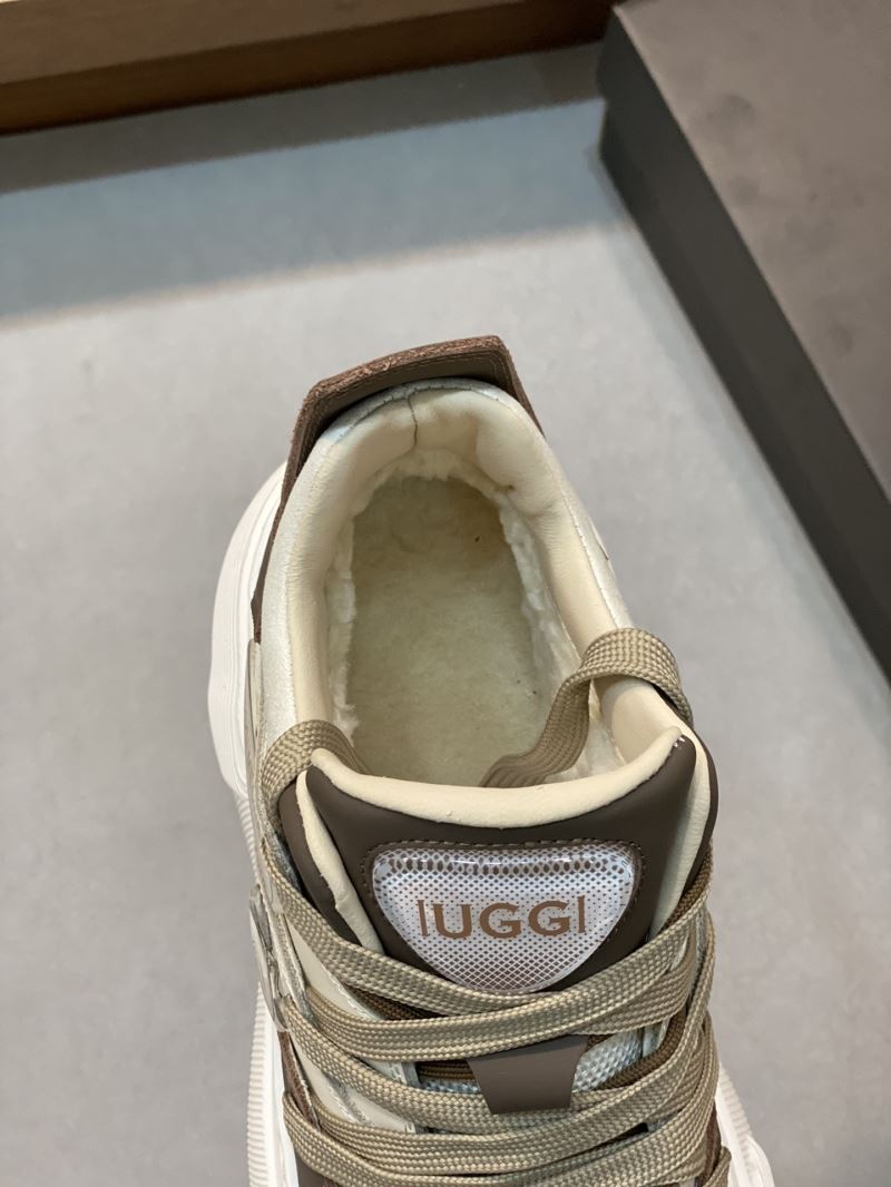 UGG Sneakers